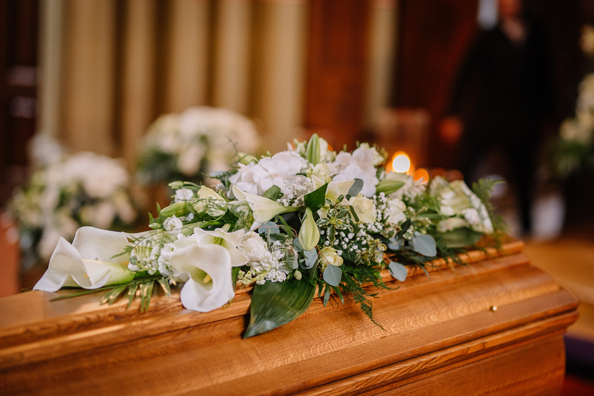 Floral Farewells: A Guide to Choosing the Perfect Funeral Florist